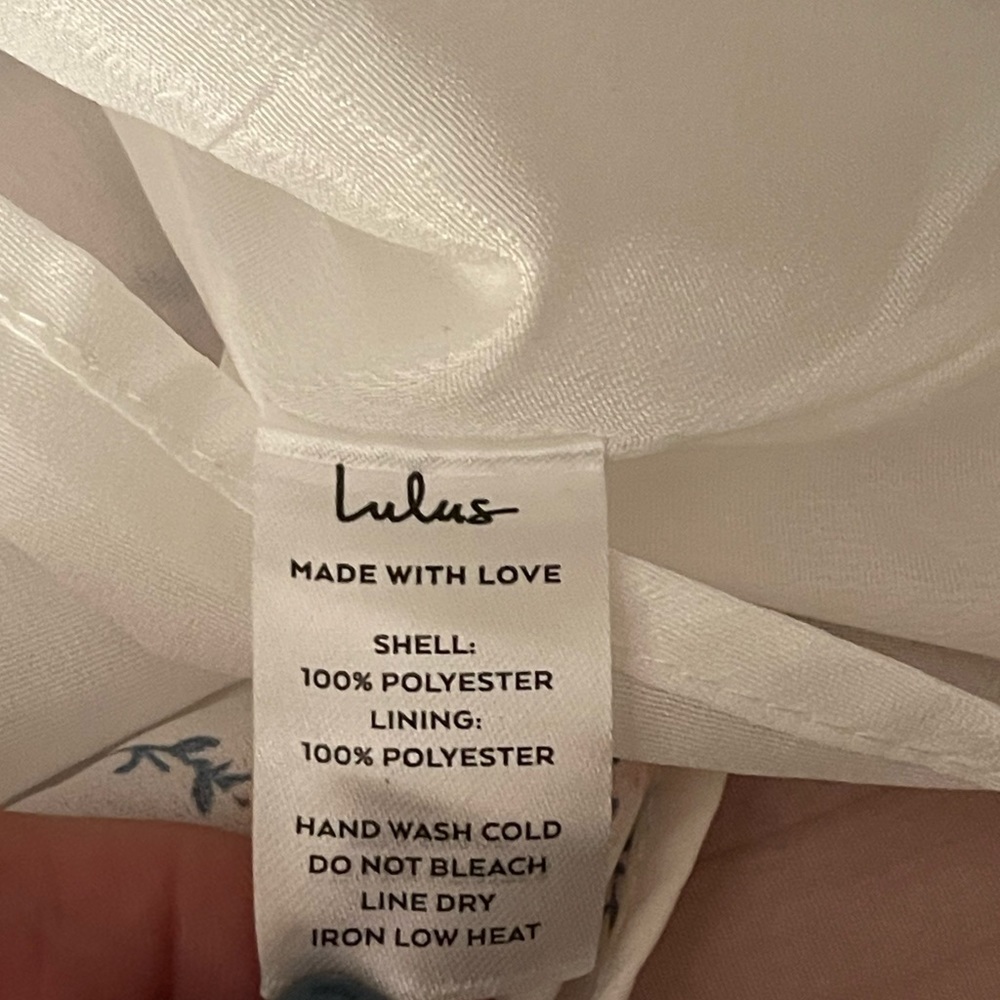 Lulu’s white floral print shoulder tie dress - Picture 4 of 9